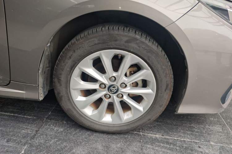 Used Toyota Corolla 2019 Dual-Engine 1.8L E-CVT GL-i Elite Edition Right Front Wheel Hub