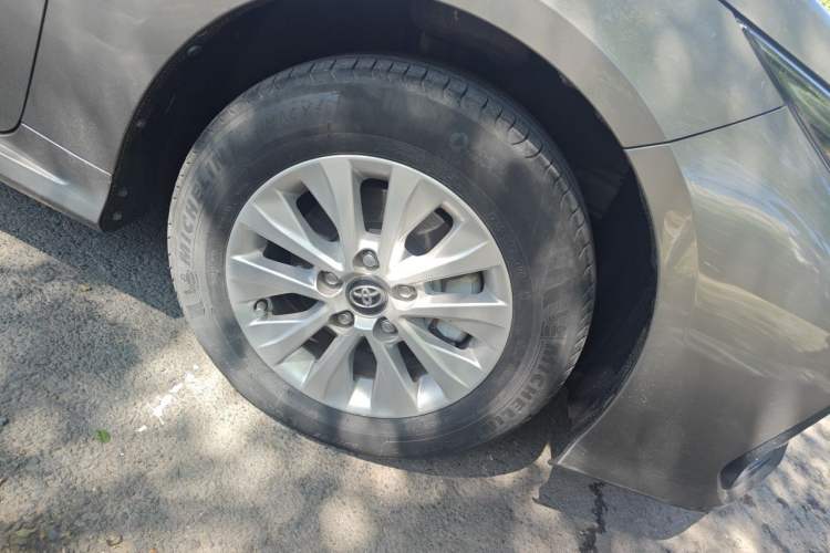 Used Toyota Corolla 2019 1.2T S-CVT GL-i Elite Edition Right Front Wheel Hub