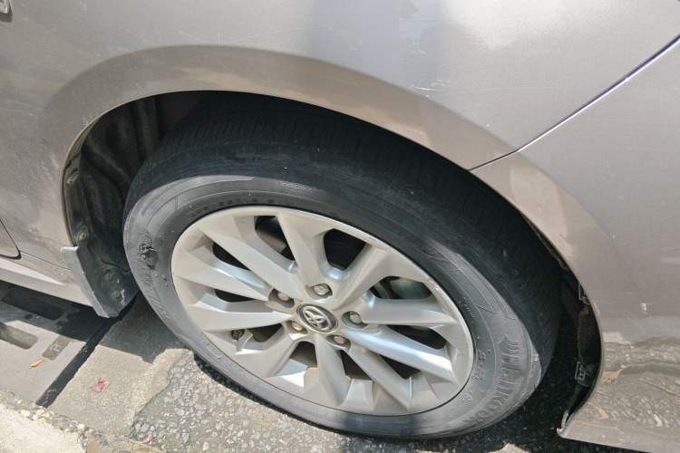 Used Toyota Corolla 2019 Dual-Engine 1.8L E-CVT GL-i Elite Edition Right Front Wheel Hub