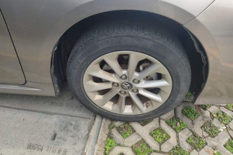 Used Toyota Corolla 2019 1.2T S-CVT GL-i Luxury Edition Right Front Wheel Hub