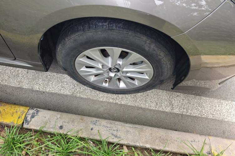 Used Toyota Corolla 2019 1.2T S-CVT GL-i Elite Edition Right Front Wheel Hub