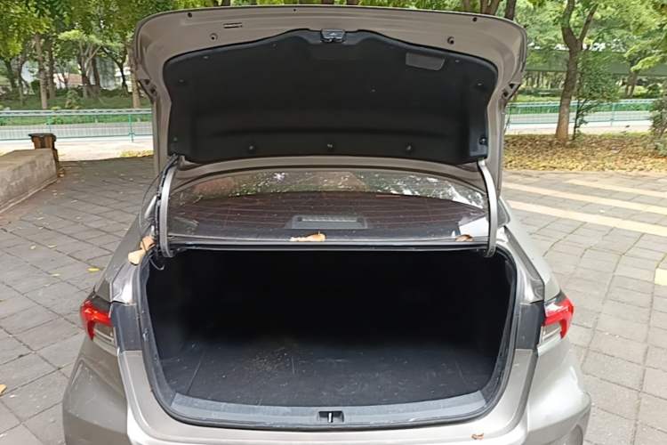 Used Toyota Corolla 2019 1.2T S-CVT GL Pioneer Edition Trunk