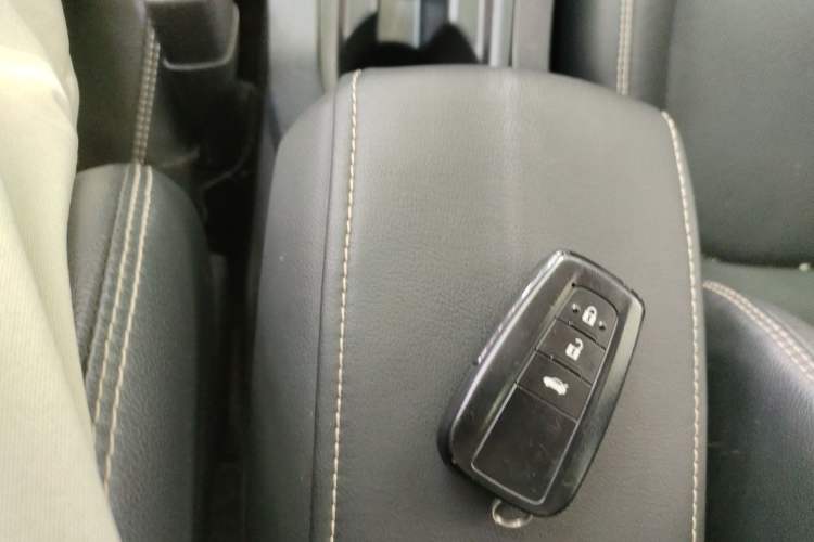 Used Toyota Corolla 2019 1.2T S-CVT GL-i Luxury Edition Vehicle Key