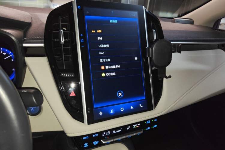 Used Toyota Corolla 2019 Dual-Engine 1.8L E-CVT Flagship Edition Audio And AC Panel