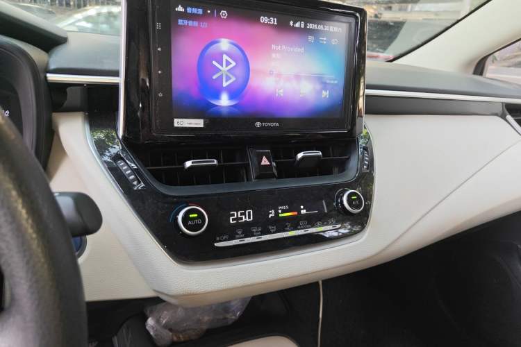 Used Toyota Corolla 2019 Dual-Engine 1.8L E-CVT GL-i Elite Edition Audio And AC Panel