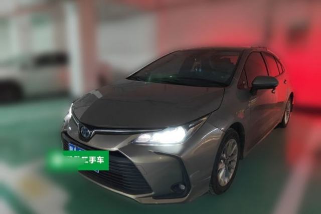 Toyota Corolla 2019 Dual-Engine 1.8L E-CVT GL-i Elite Edition с пробегом