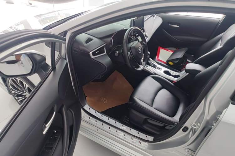 Used Toyota Corolla 2019 1.2T S-CVT Sport Edition Driver Seat