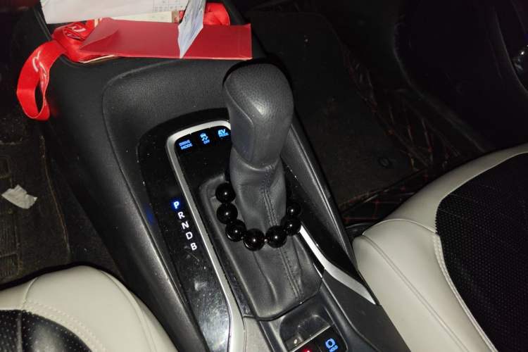 Used Toyota Corolla 2019 Dual-Engine 1.8L E-CVT GL-i Elite Edition Gear Lever
