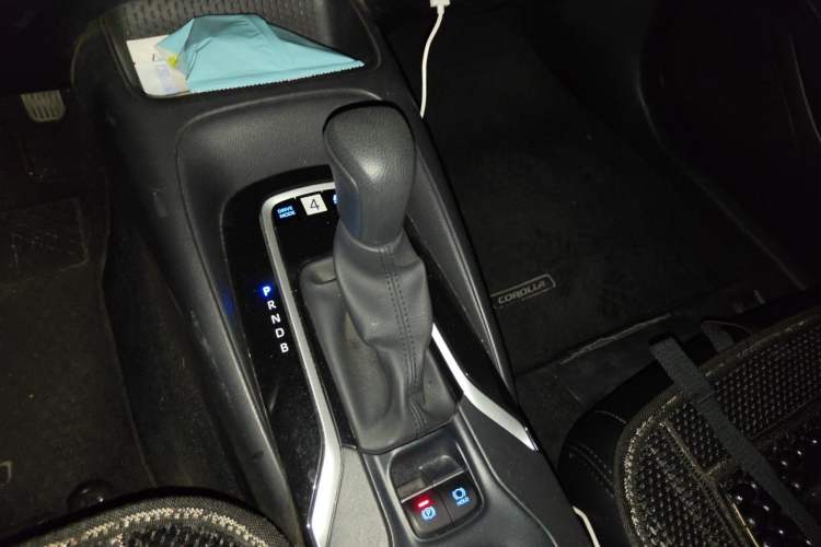 Used Toyota Corolla 2019 Dual-Engine 1.8L E-CVT GL-i Elite Edition Gear Lever