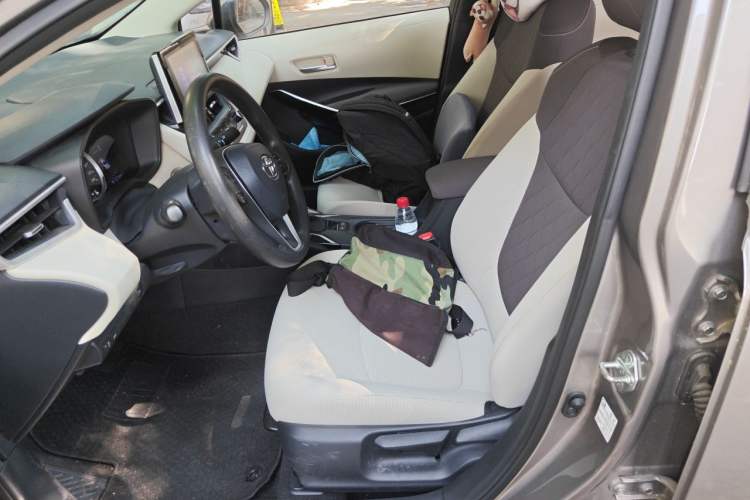 Used Toyota Corolla 2019 Dual-Engine 1.8L E-CVT GL-i Elite Edition Left Front Seat
