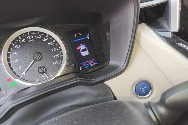 Used Toyota Corolla 2019 Dual-Engine 1.8L E-CVT GL-i Elite Edition Odometer Close Up