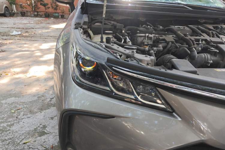 Used Toyota Corolla 2019 Dual-Engine 1.8L E-CVT GL-i Elite Edition Right Front Headlight