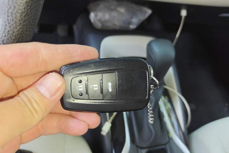 Used Toyota Corolla 2019 Dual-Engine 1.8L E-CVT GL-i Elite Edition Vehicle Key