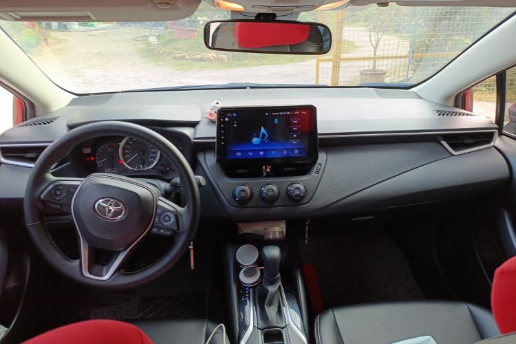 Used Toyota Corolla 2019 1.2T S-CVT GL Pioneer Edition Center Console