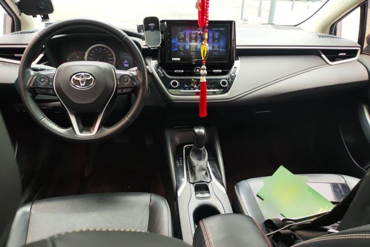 Used Toyota Corolla 2019 1.2T S-CVT GL-i Luxury Edition Center Console