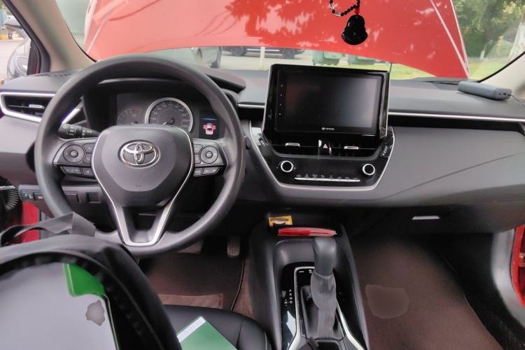 Used Toyota Corolla 2019 1.2T S-CVT GL-i Elite Edition Center Console