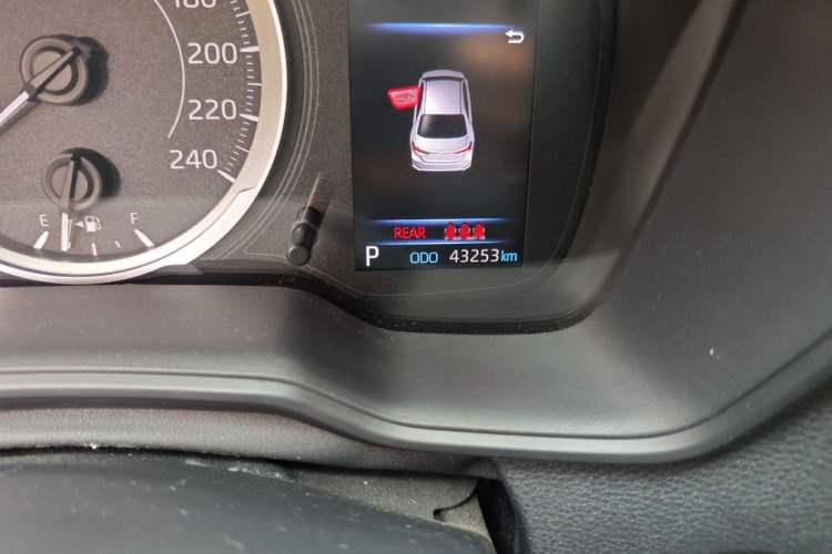 Used Toyota Corolla 2019 1.2T S-CVT Sport Edition Odometer Close Up