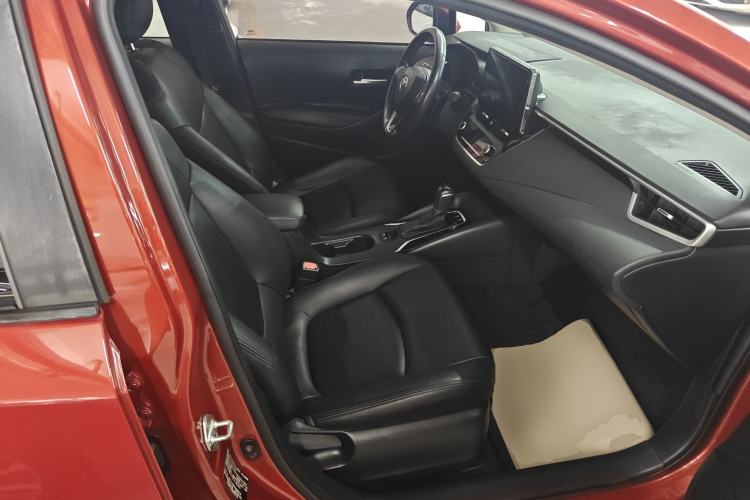 Used Toyota Corolla 2019 1.2T S-CVT Sport Edition Right Front Seat