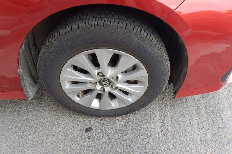 Used Toyota Corolla 2019 1.2T S-CVT GL Pioneer Edition Right Front Wheel Hub