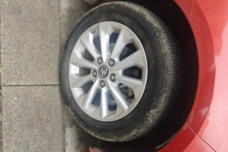 Used Toyota Corolla 2019 1.2T S-CVT GL-i Luxury Edition Right Front Wheel Hub