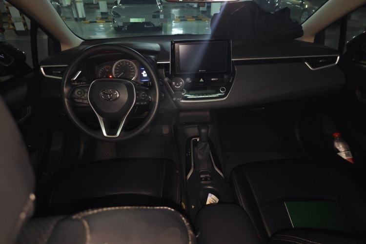 Used Toyota Corolla 2019 1.2T S-CVT GL-i Elite Edition Center Console