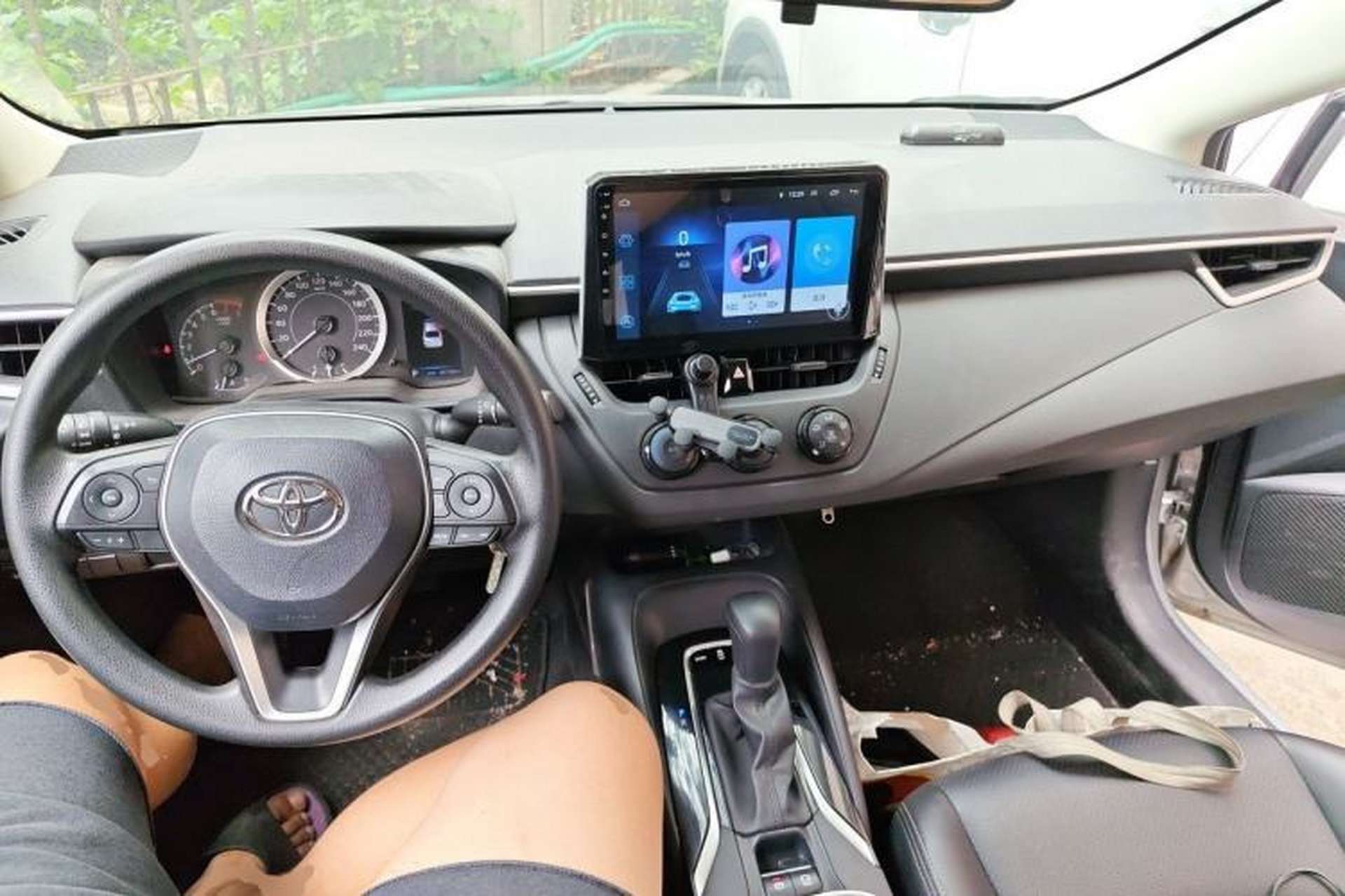 Used Toyota Corolla 2019 1.2T S-CVT GL Pioneer Edition Center Console