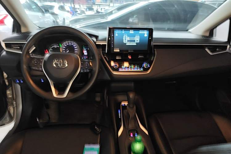 Used Toyota Corolla 2019 Dual-Engine 1.8L E-CVT GL-i Elite Edition Center Console