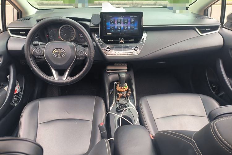 Used Toyota Corolla 2019 1.2T S-CVT GL-i Elite Edition Center Console