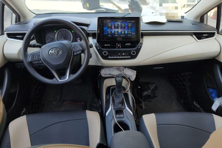 Used Toyota Corolla 2019 1.2T S-CVT GL-i Elite Edition Center Console