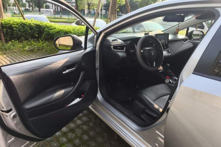 Used Toyota Corolla 2019 1.2T S-CVT GL-i Elite Edition Driver Seat