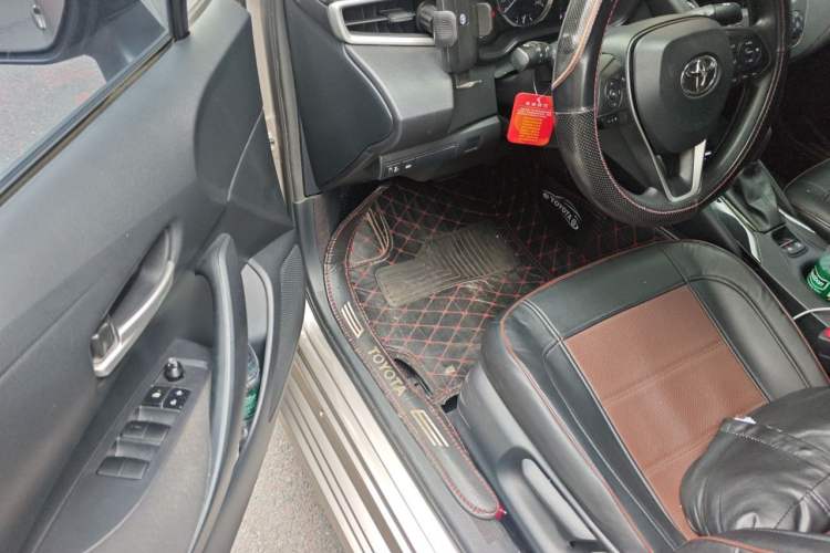 Used Toyota Corolla 2019 1.2T S-CVT GL Pioneer Edition Driver Seat