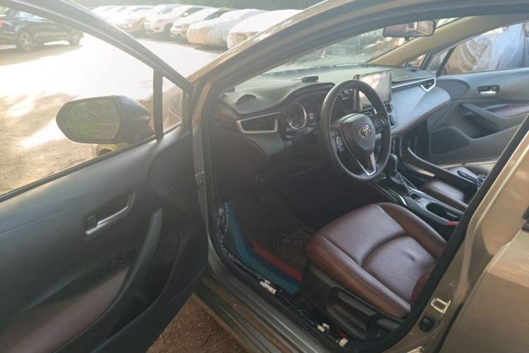 Used Toyota Corolla 2019 1.2T S-CVT GL Pioneer Edition Driver Seat