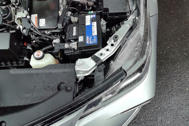 Used Toyota Corolla 2019 Dual-Engine 1.8L E-CVT GL-i Elite Edition Engine Bay Left
