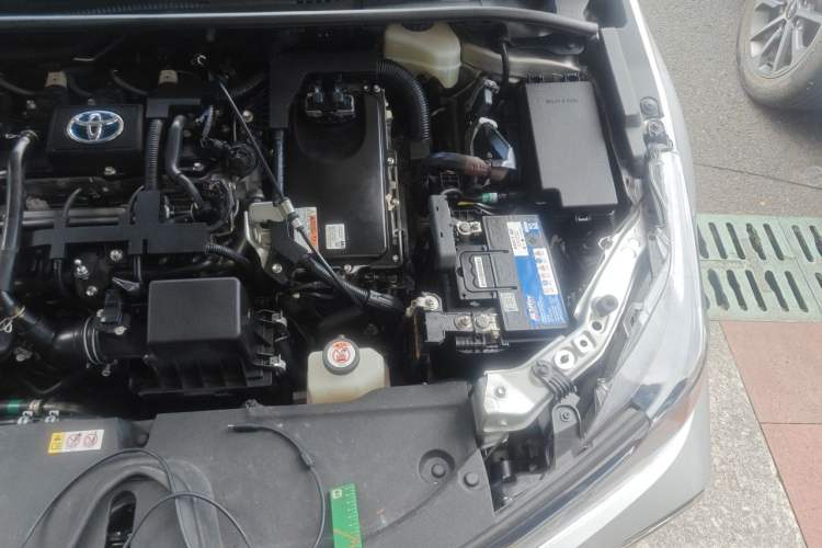 Used Toyota Corolla 2019 Dual-Engine 1.8L E-CVT GL-i Elite Edition Engine Bay Left
