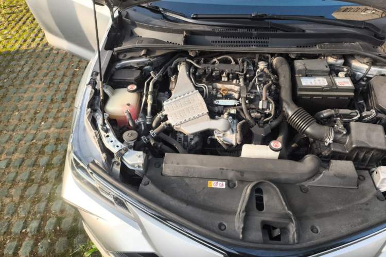 Used Toyota Corolla 2019 1.2T S-CVT GL-i Elite Edition Engine Bay Right