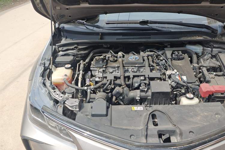 Used Toyota Corolla 2019 Dual-Engine 1.8L E-CVT GL-i Elite Edition Engine Bay Right