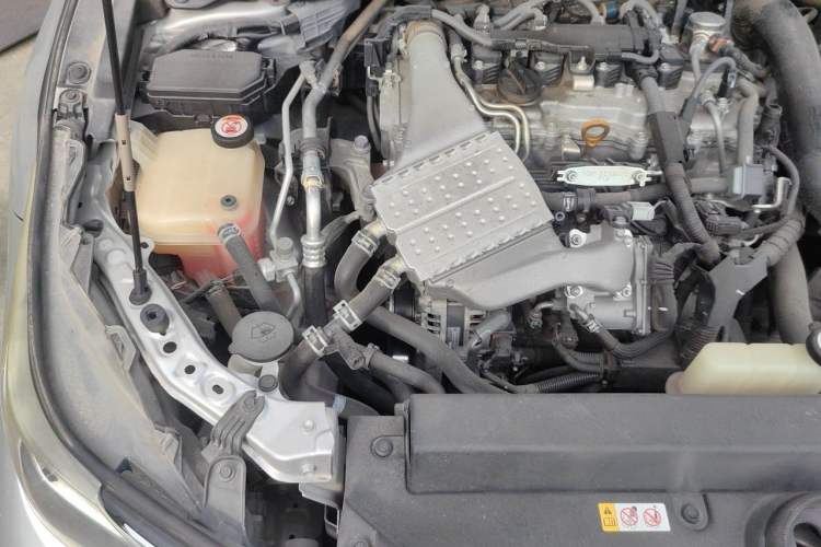 Used Toyota Corolla 2019 1.2T S-CVT GL-i Elite Edition Engine Bay Right
