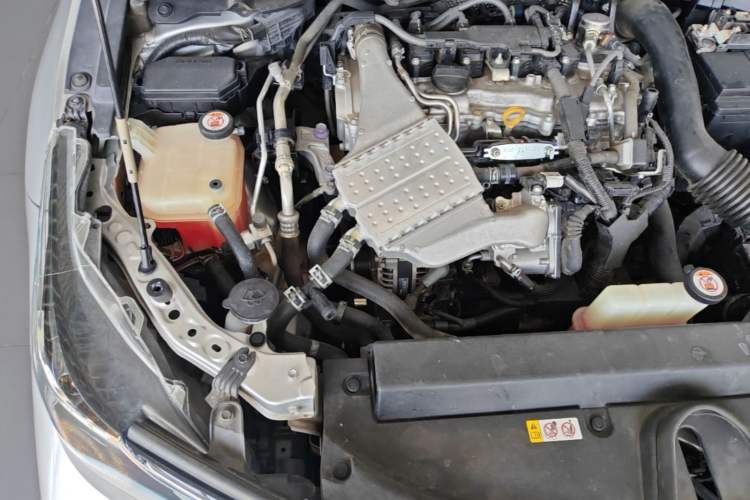Used Toyota Corolla 2019 1.2T S-CVT GL-i Elite Edition Engine Bay Right