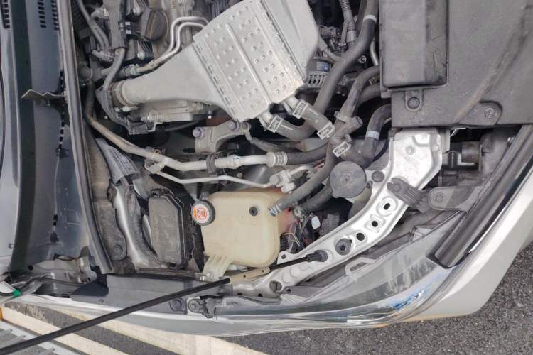 Used Toyota Corolla 2019 1.2T S-CVT GL-i Luxury Edition Engine Bay Right