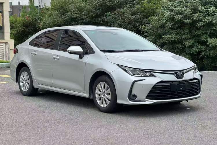 Used Toyota Corolla 2019 1.2T S-CVT GL-i Elite Edition Front Right 45 Deg
