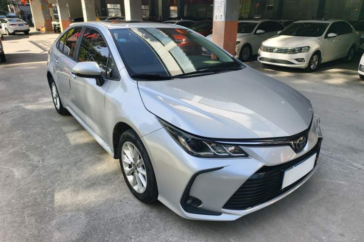 Used Toyota Corolla 2019 1.2T S-CVT GL-i Luxury Edition Front Right 45 Deg