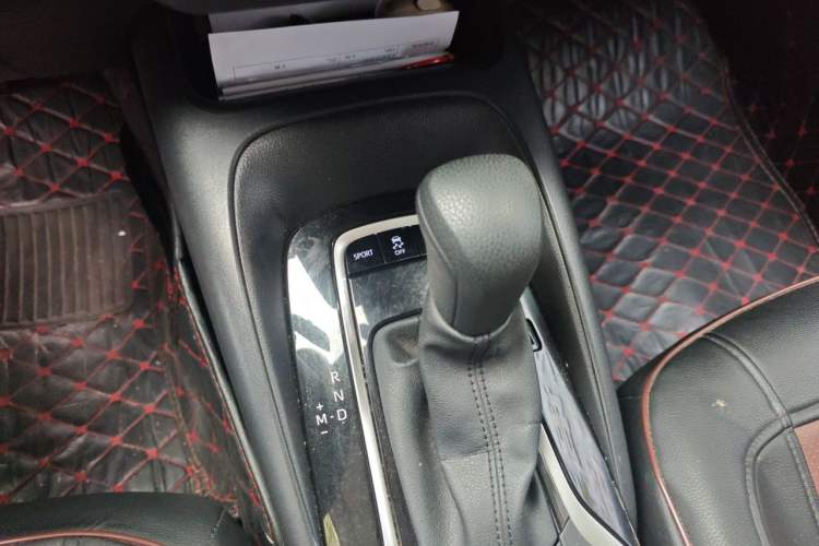 Used Toyota Corolla 2019 1.2T S-CVT GL Pioneer Edition Gear Lever