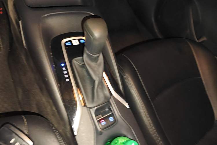 Used Toyota Corolla 2019 Dual-Engine 1.8L E-CVT GL-i Elite Edition Gear Lever