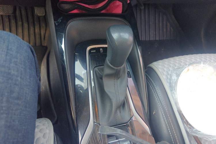 Used Toyota Corolla 2019 1.2T S-CVT GL Pioneer Edition Gear Lever