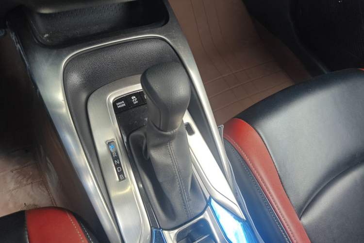 Used Toyota Corolla 2019 Dual-Engine 1.8L E-CVT GL-i Elite Edition Gear Lever