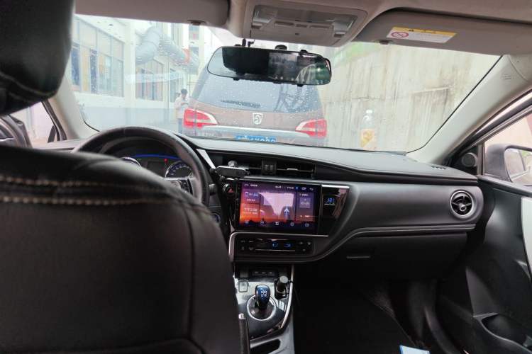 Used Toyota Corolla 2019 Dual-Engine 1.8L E-CVT GL-i Pioneer Edition Headliner