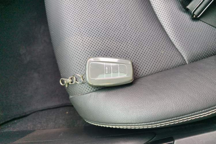 Used Toyota Corolla 2019 1.2T S-CVT GL-i Luxury Edition Interior 1