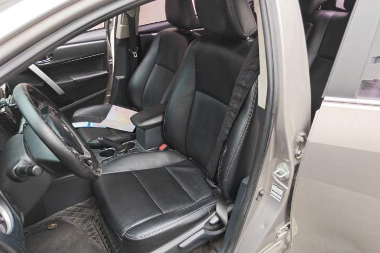 Used Toyota Corolla 2019 Dual-Engine 1.8L E-CVT GL-i Pioneer Edition Left Front Seat