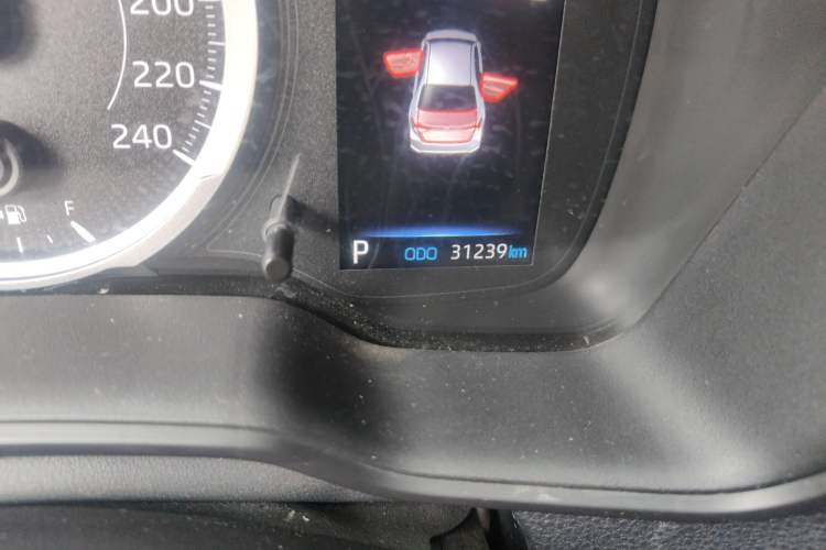 Used Toyota Corolla 2019 1.2T S-CVT GL Pioneer Edition Odometer Close Up