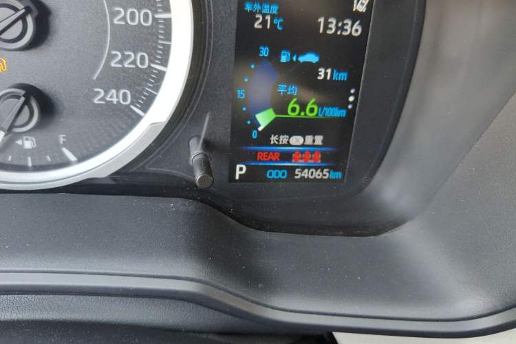 Used Toyota Corolla 2019 1.2T S-CVT GL-i Elite Edition Odometer Close Up